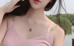 乌克兰女人与动ZOZO